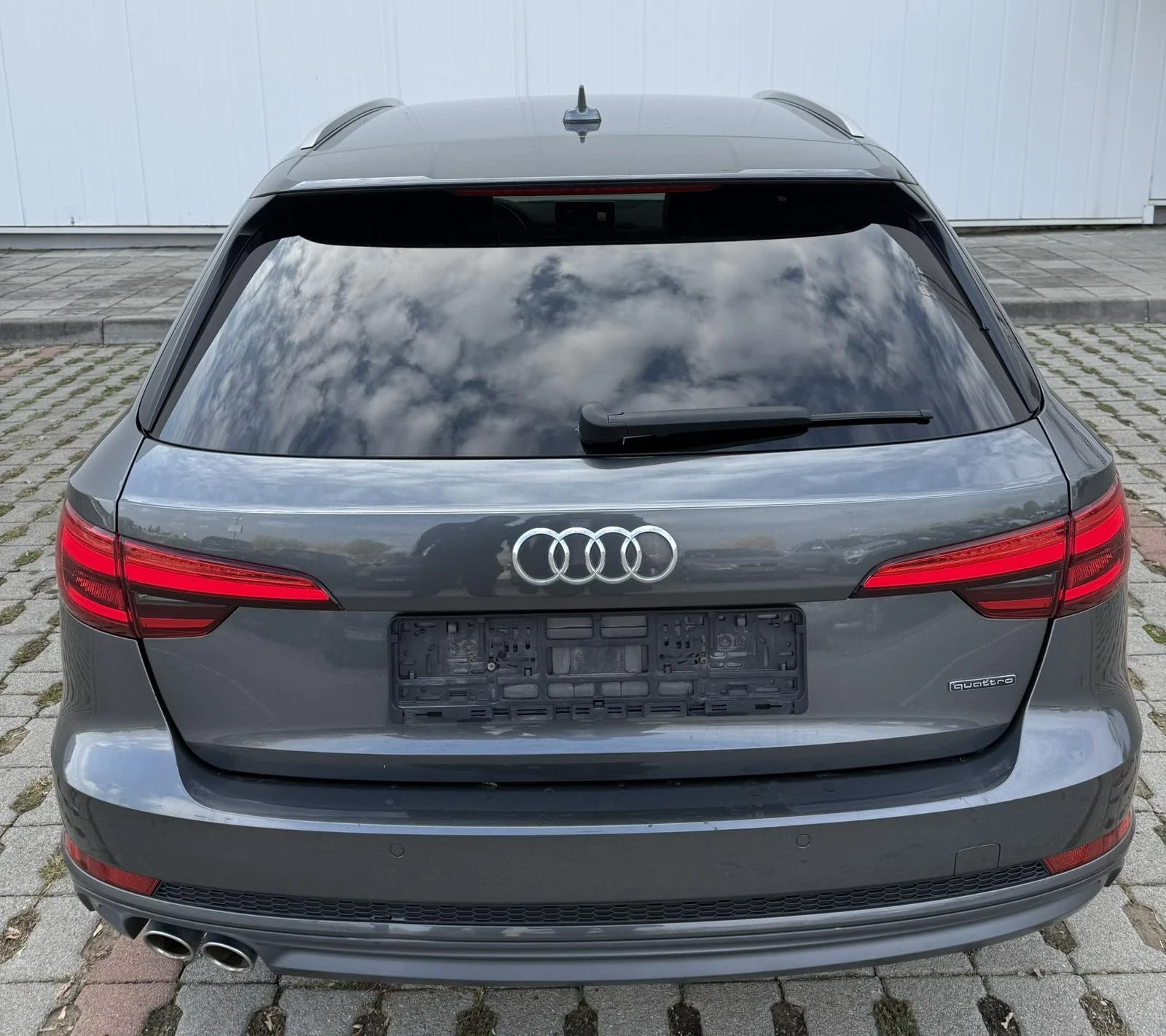 Audi A4 3.0d, S-line - изображение 7