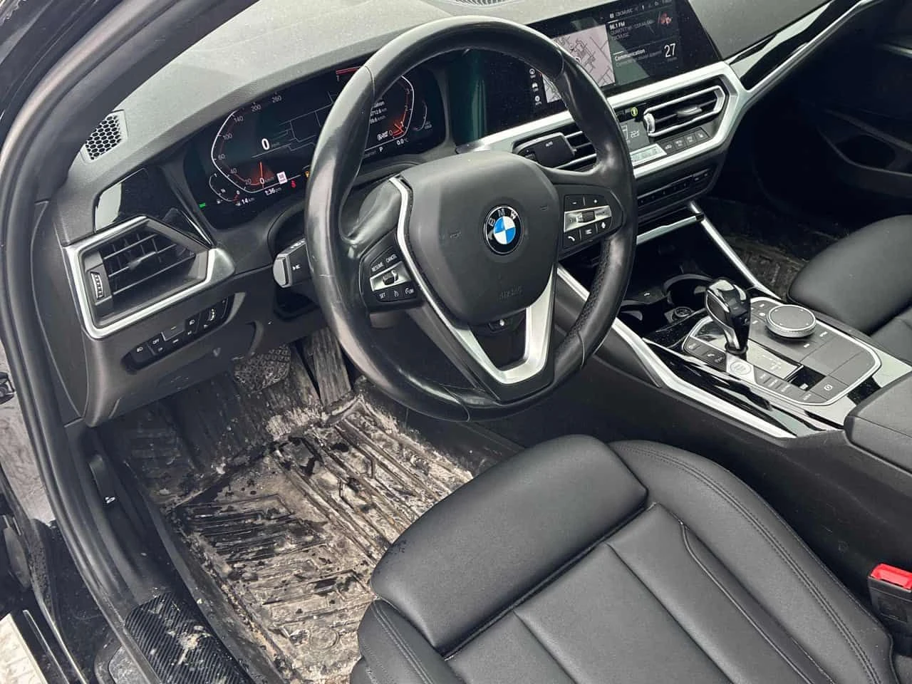 BMW 330 330i xDrive  CARFAX | Mobile.bg � ����������� 5