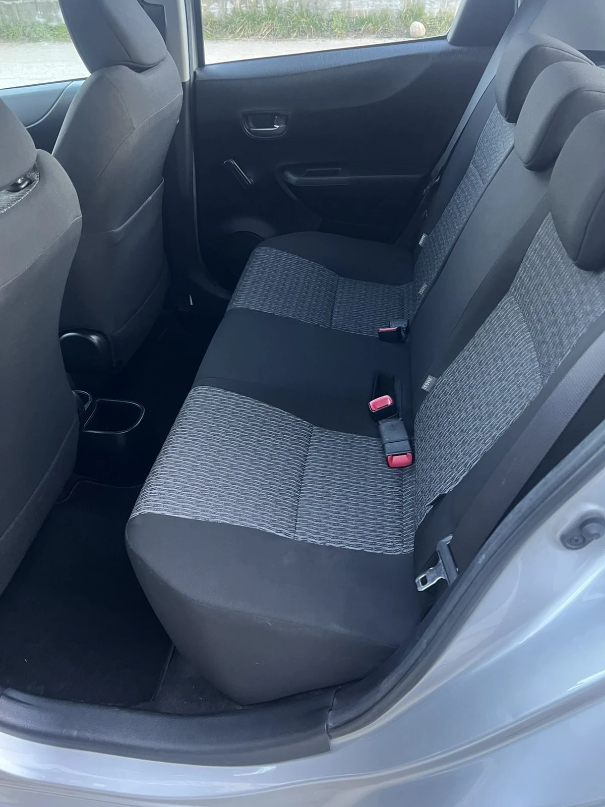 Toyota Yaris 1.4D4D Camera, Autopilot, снимка 9 - Автомобили и джипове - 53833819