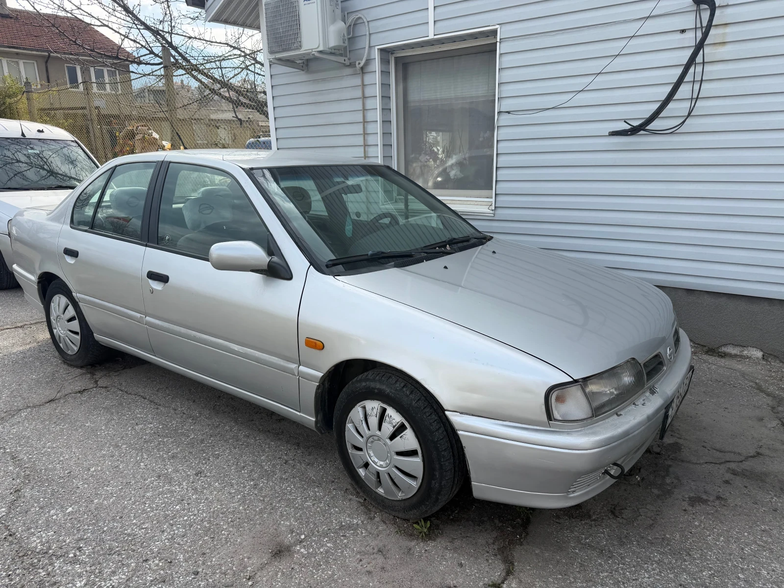 Nissan Primera, снимка 4 - Автомобили и джипове - 53987598