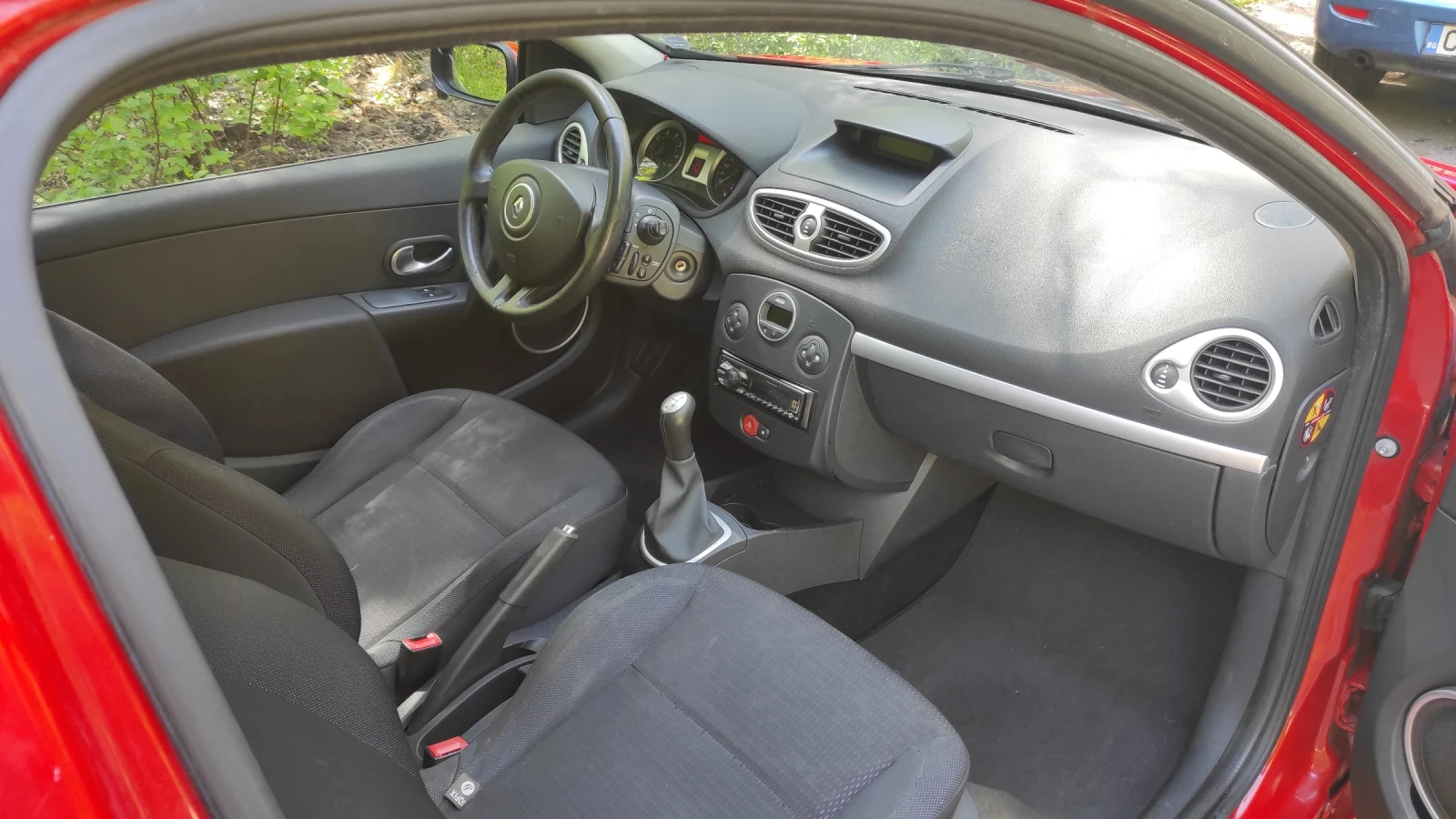 Renault Clio, снимка 11 - Автомобили и джипове - 54334249