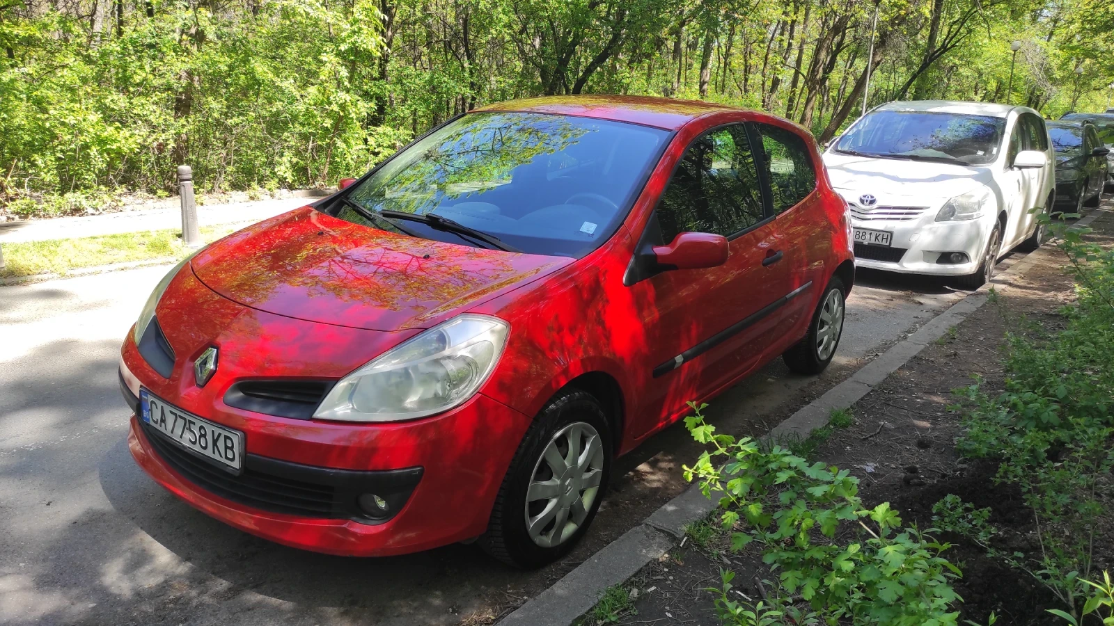 Renault Clio, снимка 2 - Автомобили и джипове - 54334249