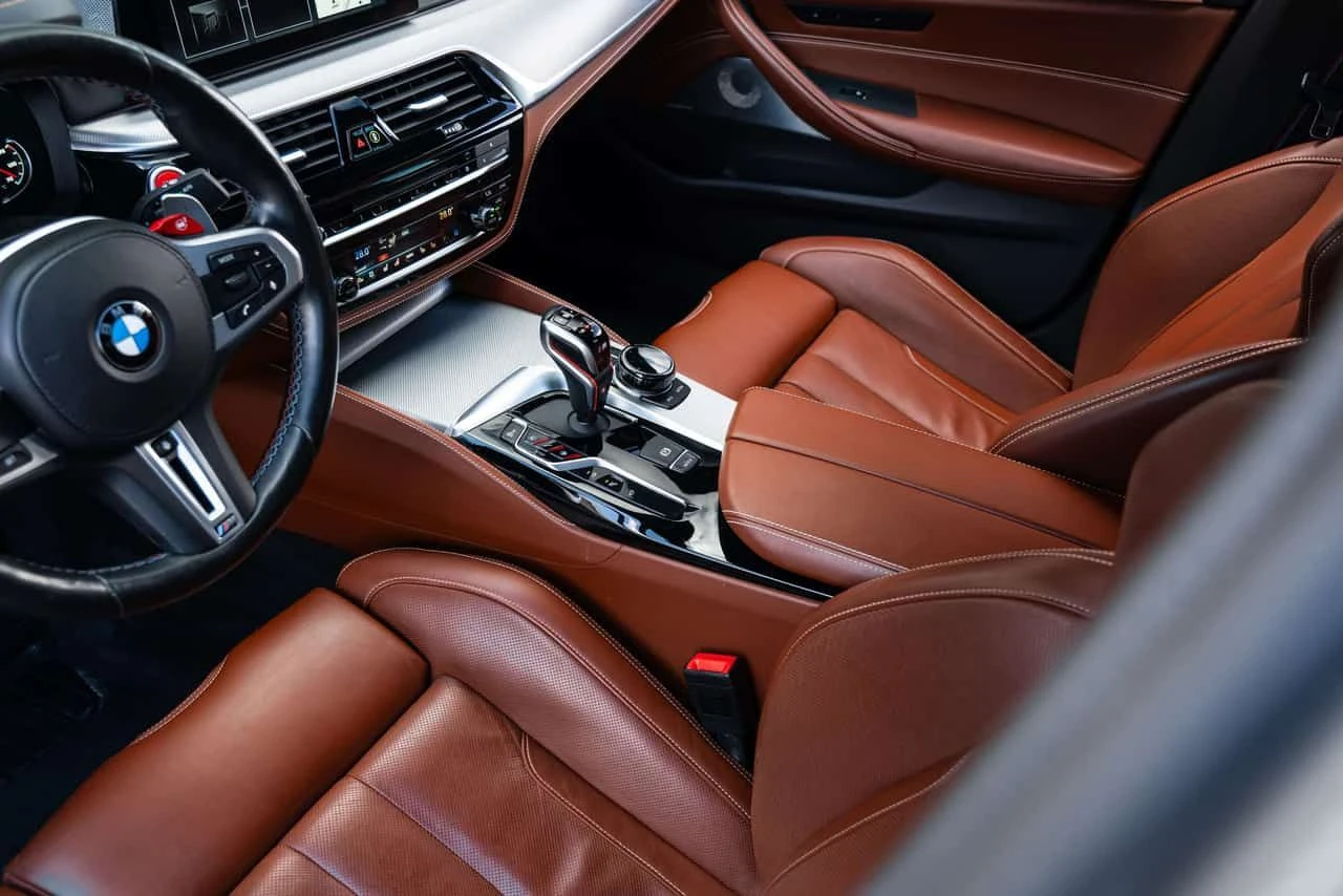 BMW M5 Competition * Bowers & Wilkins | Extended Leather , снимка 6 - Автомобили и джипове - 54379046