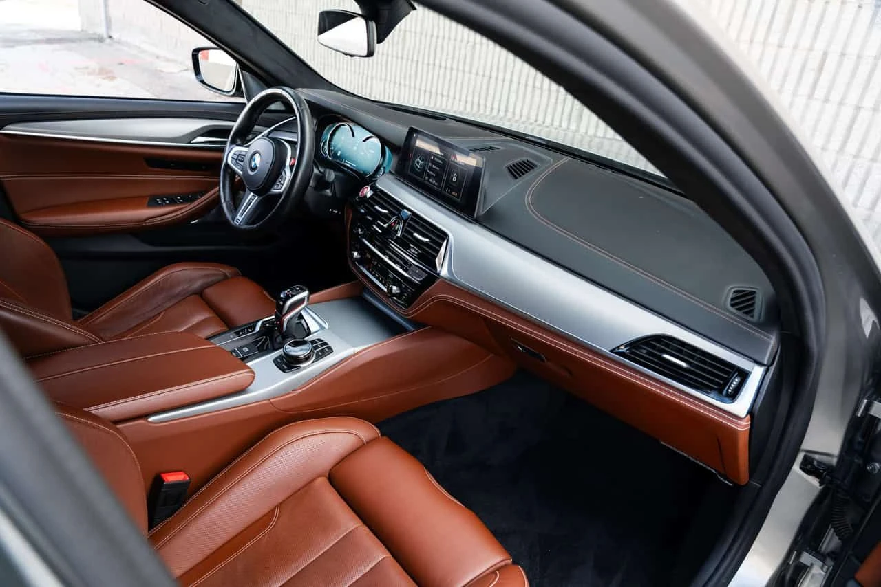 BMW M5 Competition * Bowers & Wilkins | Extended Leather , снимка 14 - Автомобили и джипове - 54379046