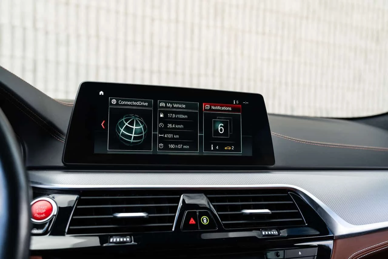 BMW M5 Competition * Bowers & Wilkins | Extended Leather , снимка 12 - Автомобили и джипове - 54379046