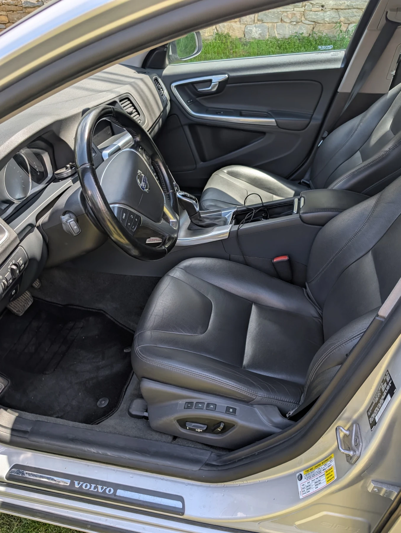 Volvo S60 T5 2.0 , снимка 7 - Автомобили и джипове - 54454693