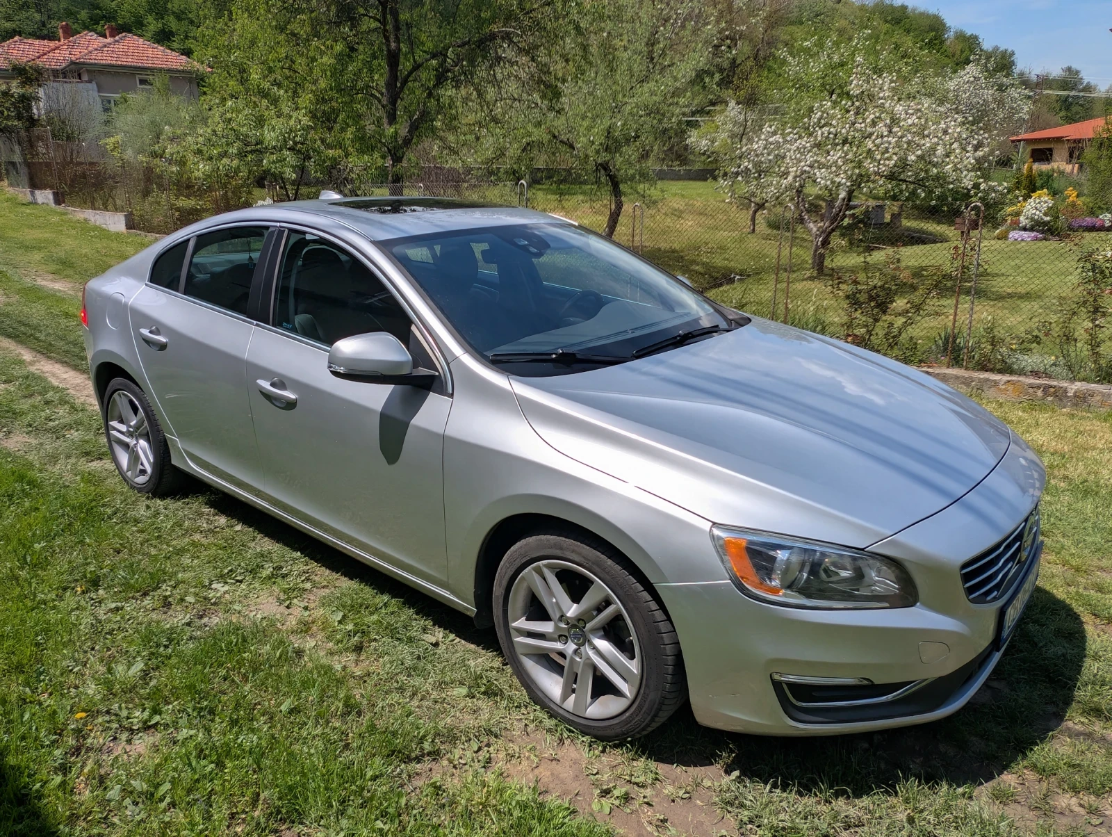 Volvo S60 T5 2.0 , снимка 2 - Автомобили и джипове - 54454693