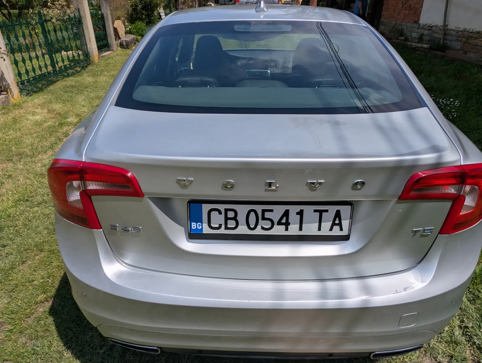 Volvo S60 T5 2.0 , снимка 4 - Автомобили и джипове - 54454693