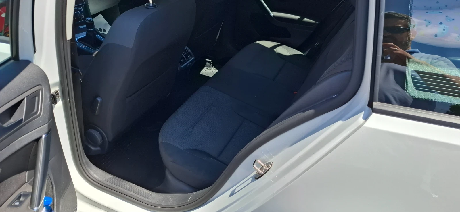 VW Golf Variant Comfortline 1.6 TDI, снимка 14 - Автомобили и джипове - 54857071