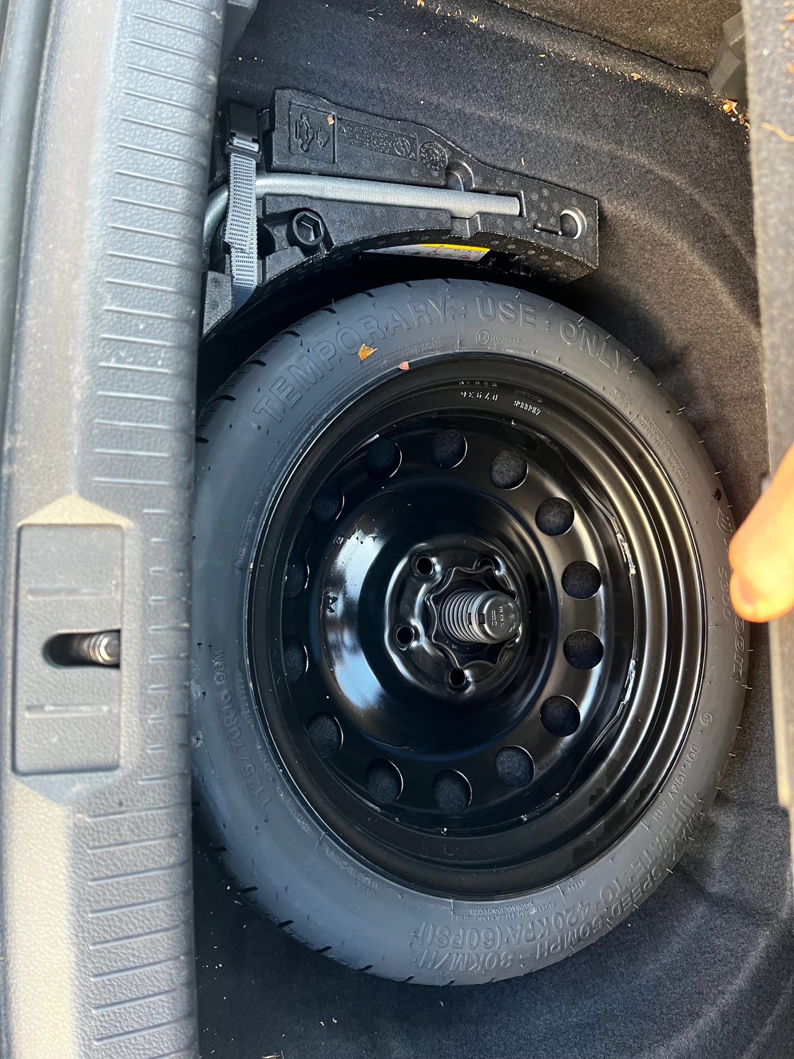 VW Golf 2.0 TDI, снимка 10 - Автомобили и джипове - 54889130