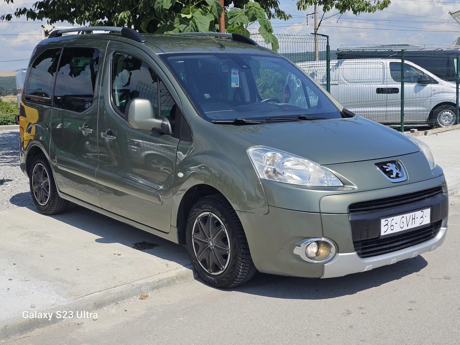 Peugeot Partner 1.6i/109ks/ToP, снимка 3 - Автомобили и джипове - 55155341