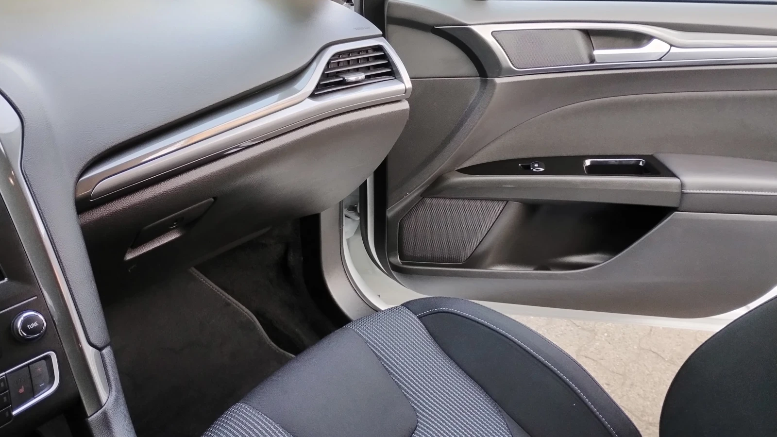 Ford Mondeo, снимка 13 - Автомобили и джипове - 55180573