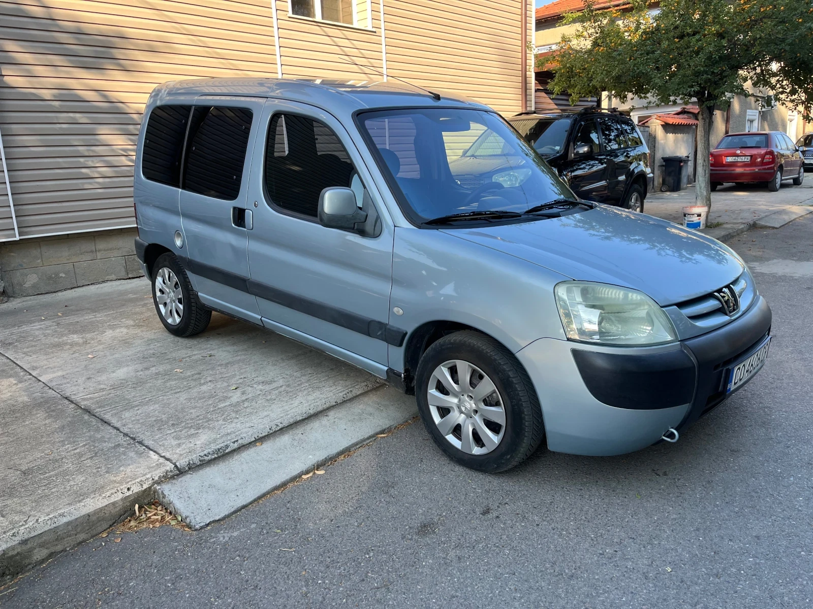 Peugeot Partner, снимка 2 - Автомобили и джипове - 55621332