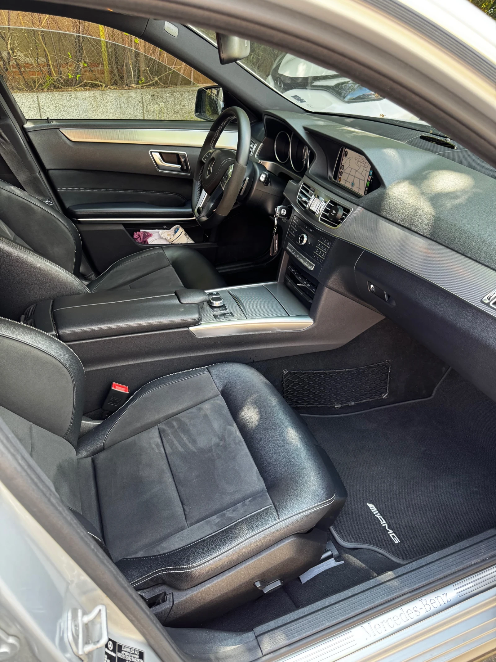 Mercedes-Benz E 250 AMG 4-Matic , Air matic, снимка 10 - Автомобили и джипове - 55666503
