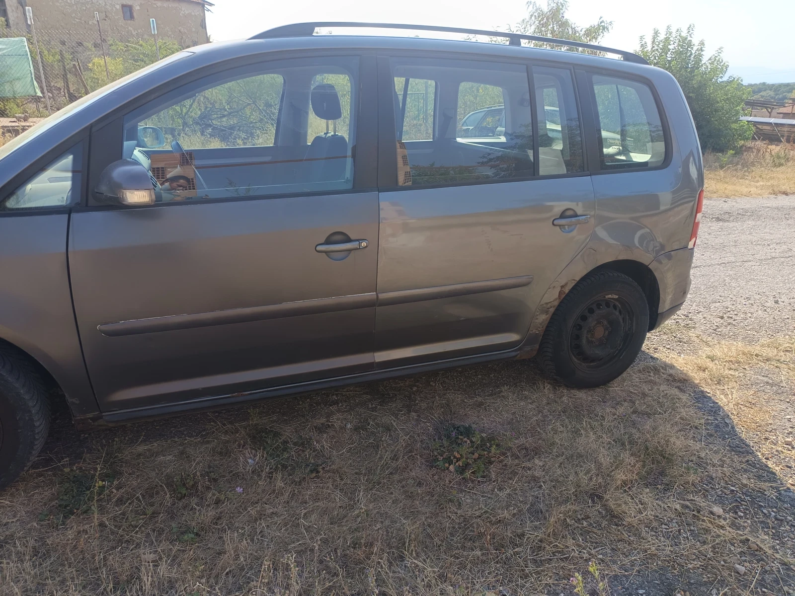 VW Touran 1.9 тди 101коня  6 скорости, снимка 5 - Автомобили и джипове - 55783576