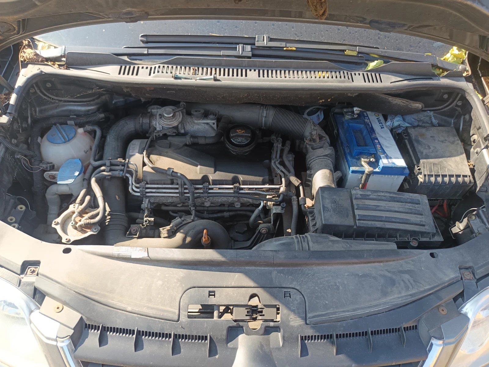 VW Touran 1.9 тди 101коня  6 скорости, снимка 16 - Автомобили и джипове - 55783576
