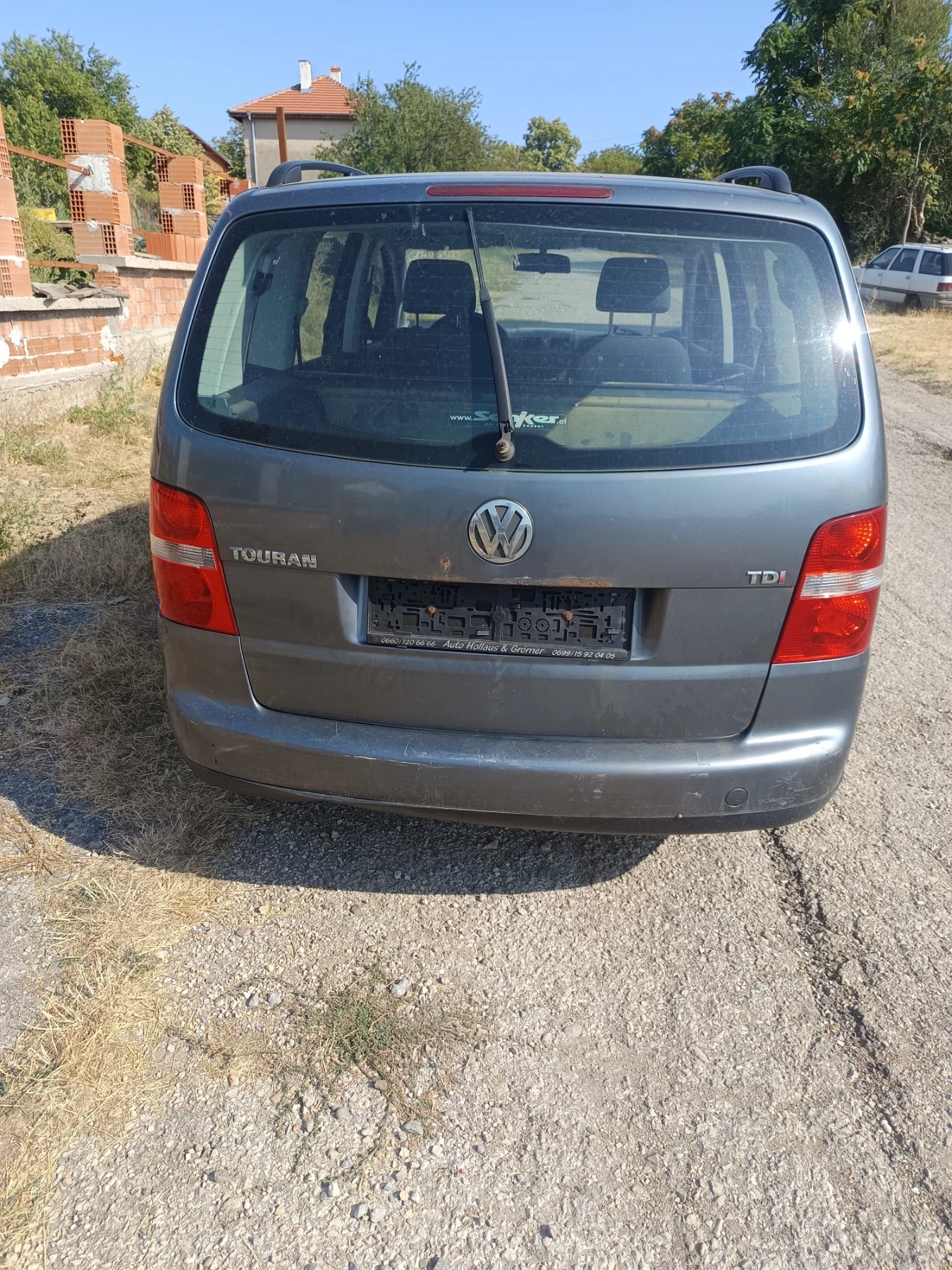 VW Touran 1.9 тди 101коня  6 скорости, снимка 2 - Автомобили и джипове - 55783576