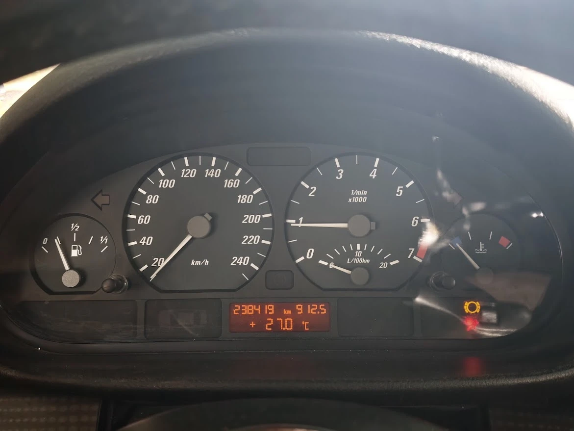 BMW 320 Ci 2.2, снимка 3 - Автомобили и джипове - 55931873