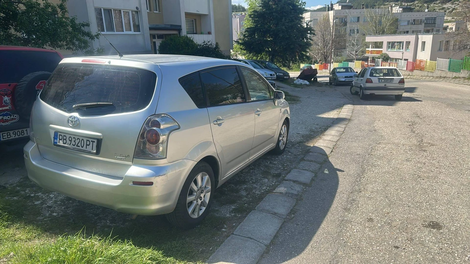 Toyota Corolla verso 2.0, снимка 3 - Автомобили и джипове - 56327466