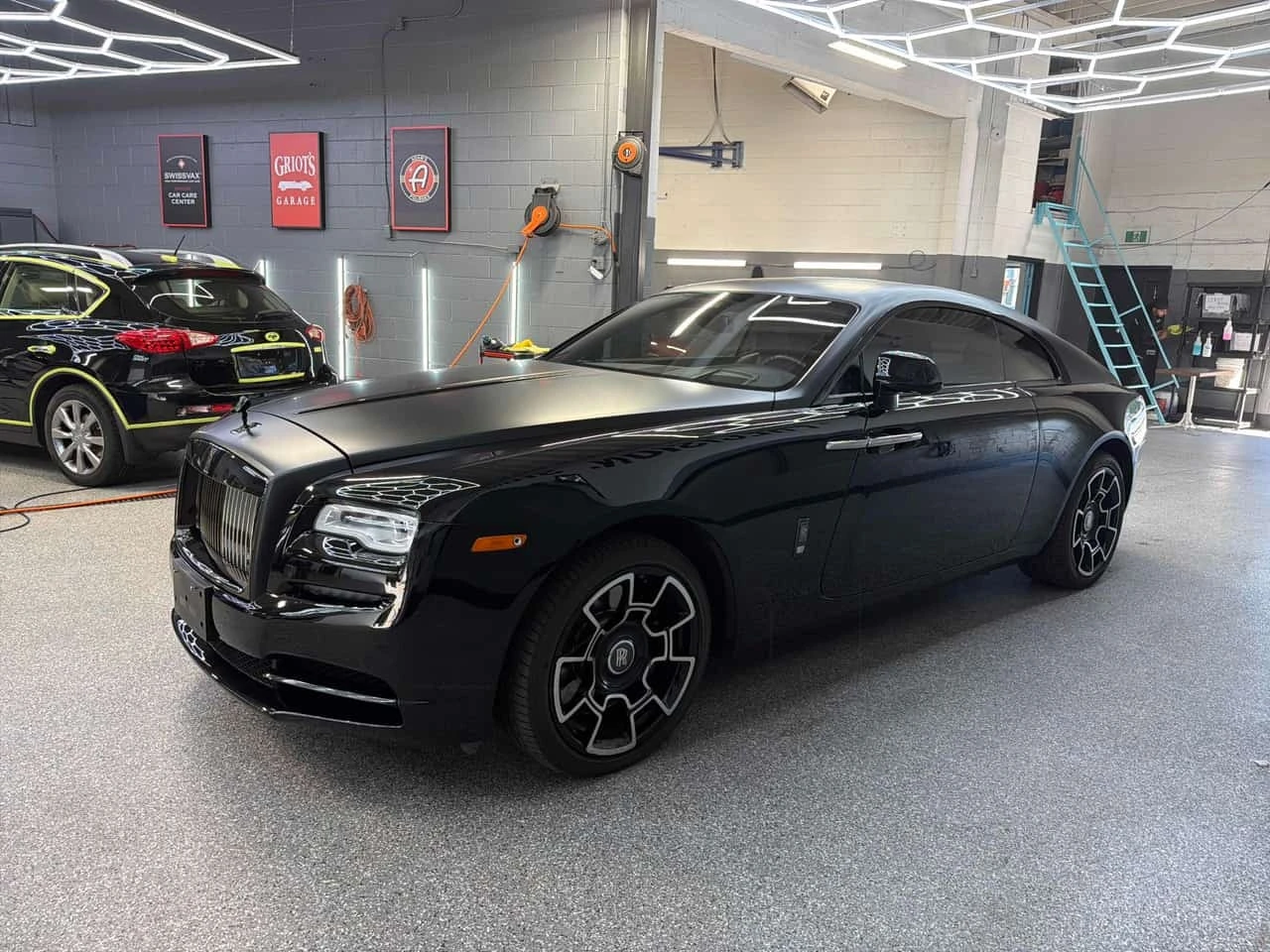 Rolls-Royce Wraith * Coupe * CARFAX * ����� �� ����������� | Mobile.bg � ����������� 2