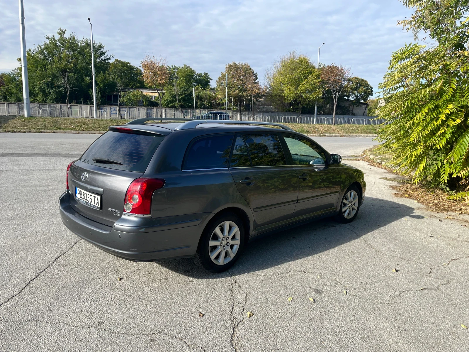 Toyota Avensis, снимка 2 - Автомобили и джипове - 56555284