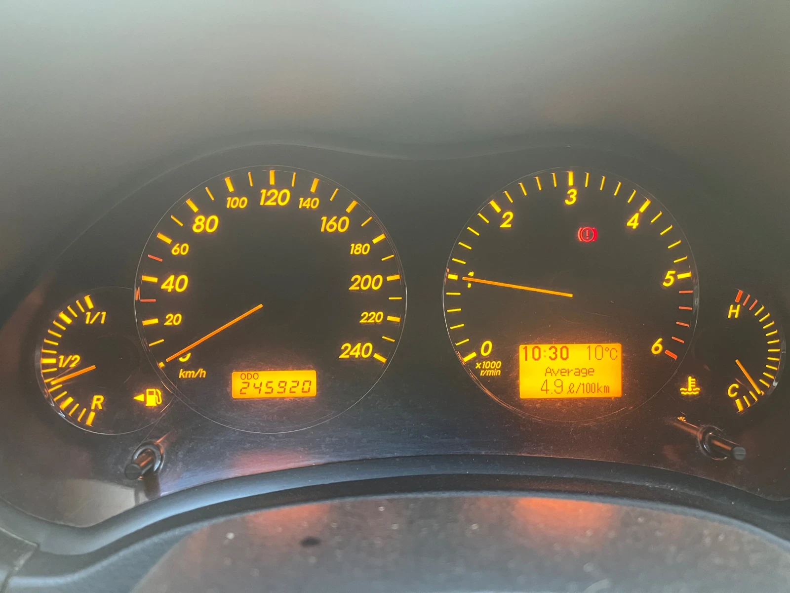 Toyota Avensis, снимка 7 - Автомобили и джипове - 56555284