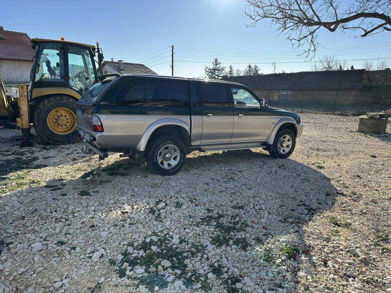 Mitsubishi L200 2.8 disel, снимка 14 - Автомобили и джипове - 52508251