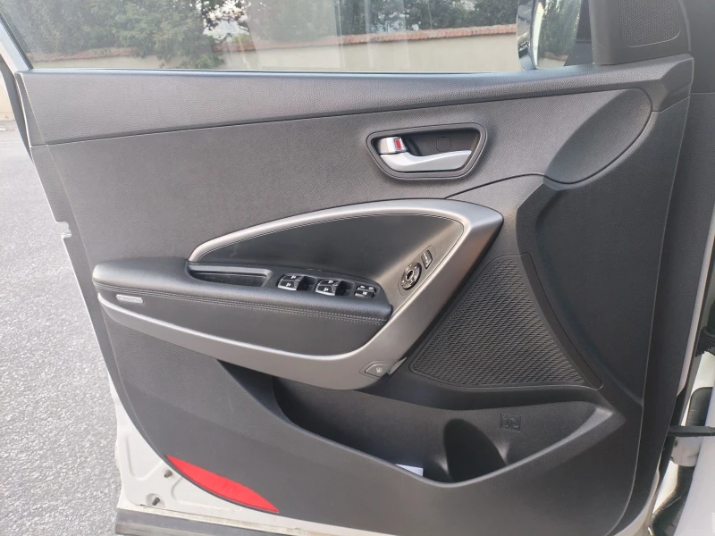 Hyundai Santa fe, снимка 12 - Автомобили и джипове - 51887894
