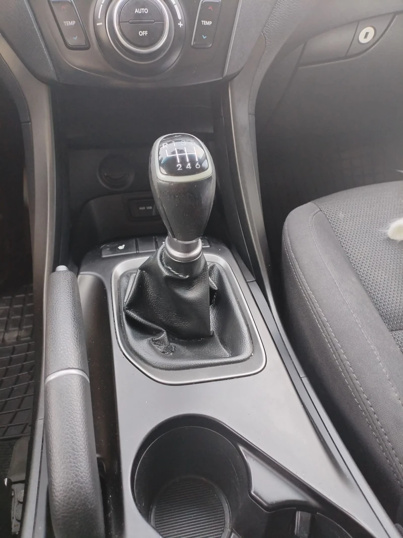 Hyundai Santa fe, снимка 11 - Автомобили и джипове - 51887894