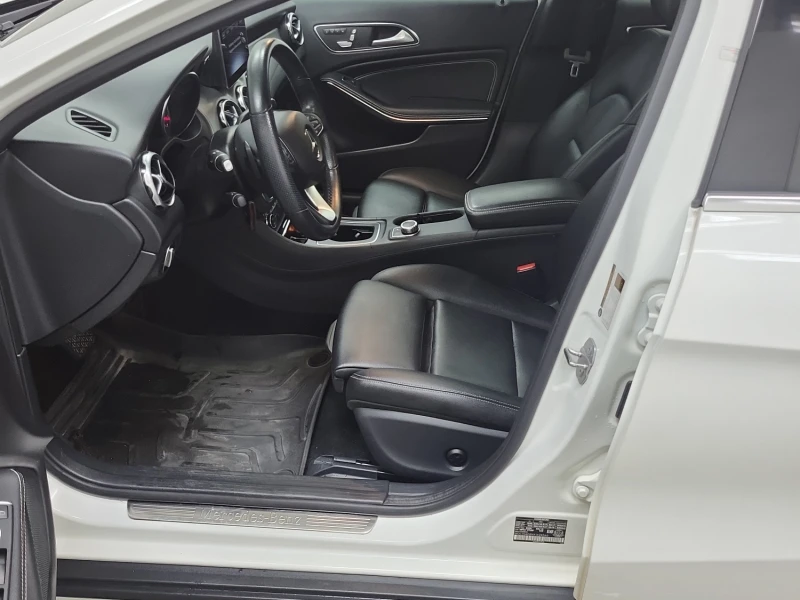 Mercedes-Benz GLA 250 AMG LINE/NAVI/KEYLESS/PANO/LANE ASSIST, снимка 7 - Автомобили и джипове - 52708718