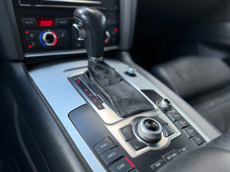 Audi Q7 6 МЕСЕЦА ГАРАНЦИЯ/3.0TDI 239к.с. Facelift/EURO 6A, снимка 10 - Автомобили и джипове - 53444590