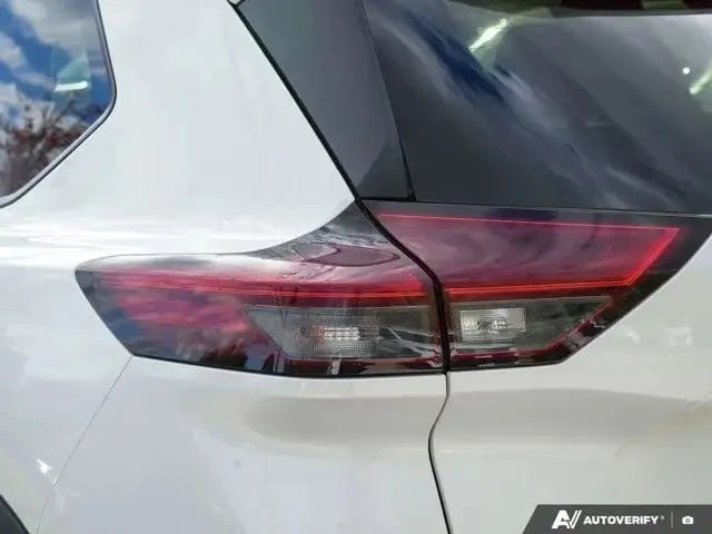 Nissan Rogue * SV AWD* CARFAX* PANO* ПОДГРЕВИ* ЗАДНА КАМЕРА, снимка 14 - Автомобили и джипове - 53225456