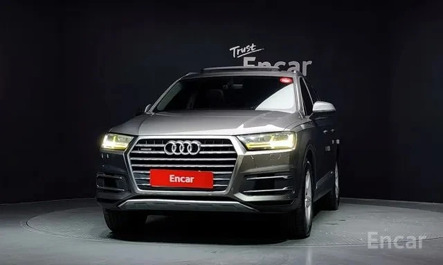 Audi Q7 35 TDI Quattro Comfort, снимка 3 - Автомобили и джипове - 55623907