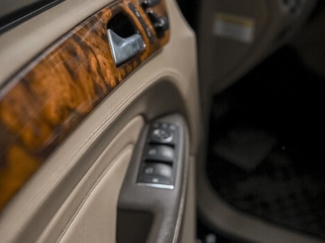 Mercedes-Benz ML 55 AMG, снимка 8 - Автомобили и джипове - 56256035