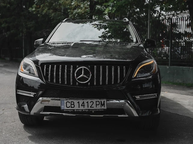 Mercedes-Benz ML 55 AMG, снимка 2 - Автомобили и джипове - 56256035