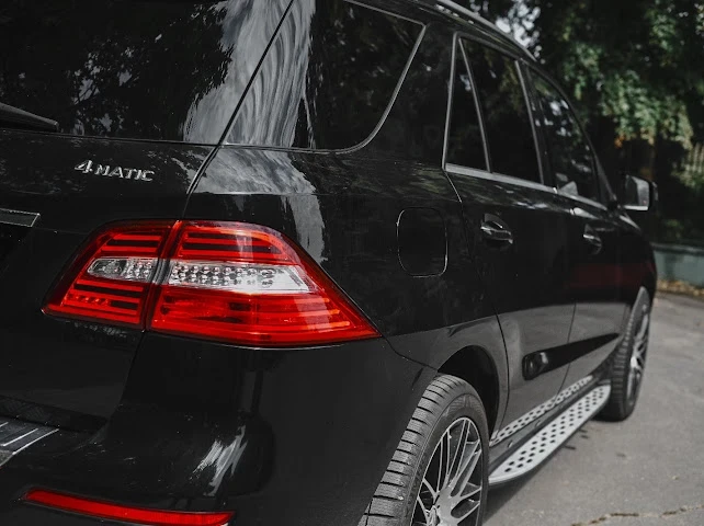 Mercedes-Benz ML 55 AMG, снимка 6 - Автомобили и джипове - 56256035