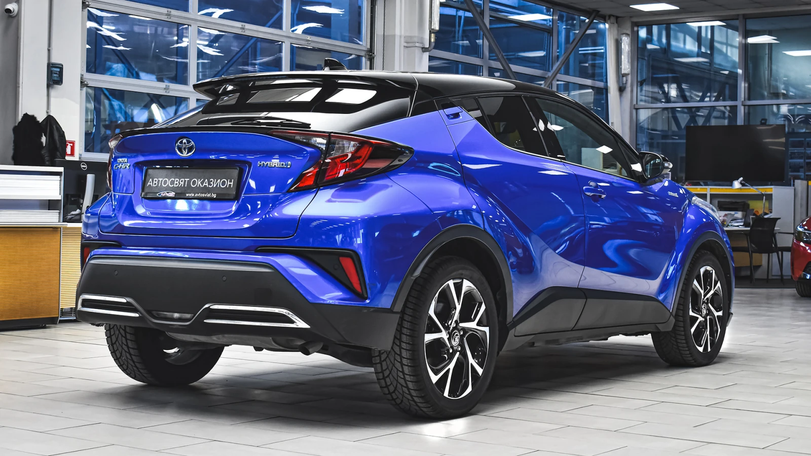 Toyota C-HR 2.0 Hybrid Comfort Automatic - изображение 6