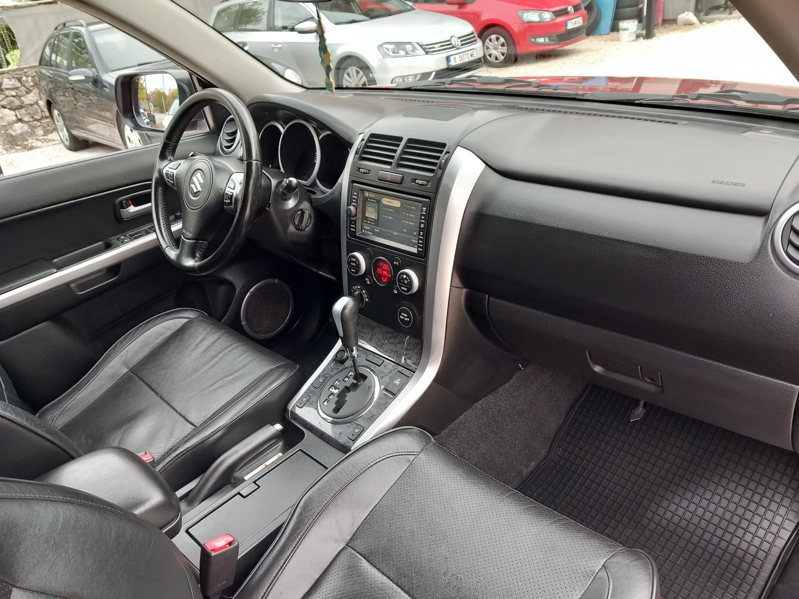 Suzuki Grand vitara 2.4i Автоматик Navi - изображение 10