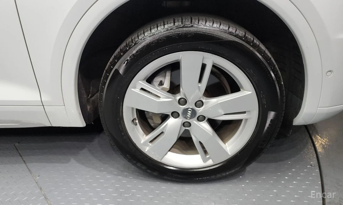 Audi Q5  - изображение 5