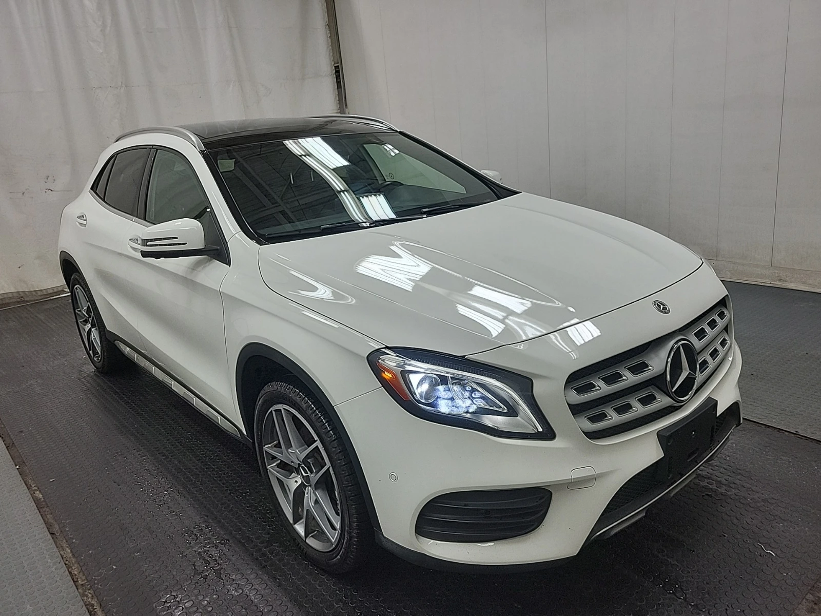 Mercedes-Benz GLA 250 AMG LINE/NAVI/KEYLESS/PANO/LANE ASSIST | Mobile.bg   2