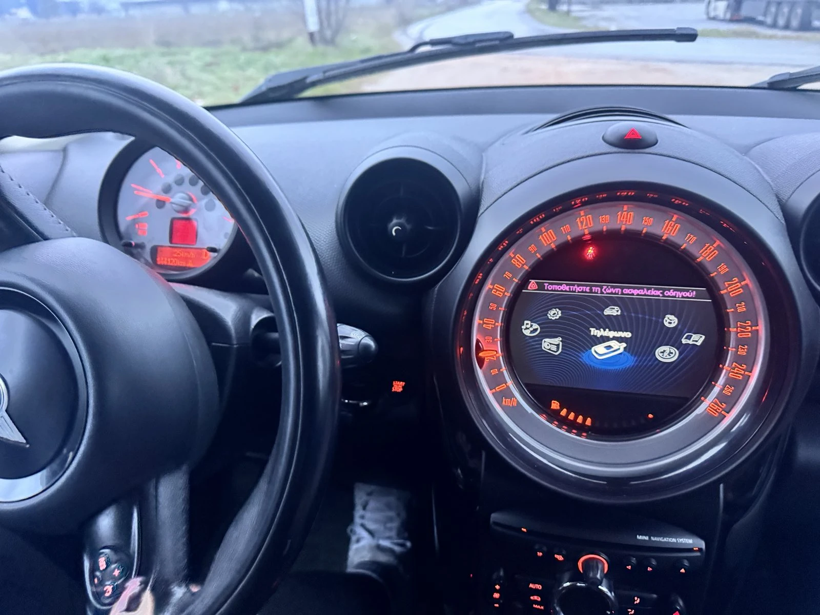 Mini Countryman D ALL 4 - изображение 10