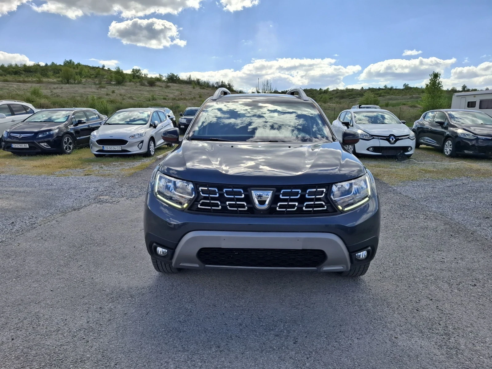 Dacia Duster 1, 6 Benzin/gaz-87000km!!! Navi+ kamera 360  | Mobile.bg � ����������� 1