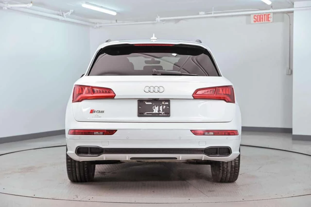 Audi SQ5 * Technik * АВТОКРЕДИТ БЕЗ ПЪРВОНАЧАЛНА ВНОСКА, снимка 4 - Автомобили и джипове - 54693813