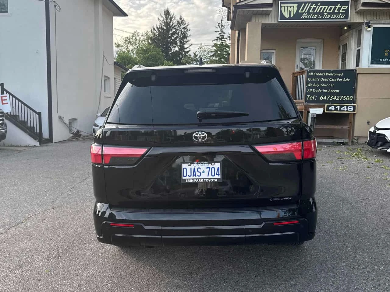 Toyota Sequoia Platinum 4WD / 360 / DIS / PANO / ОБДУХВАНЕ /, снимка 4 - Автомобили и джипове - 54706736