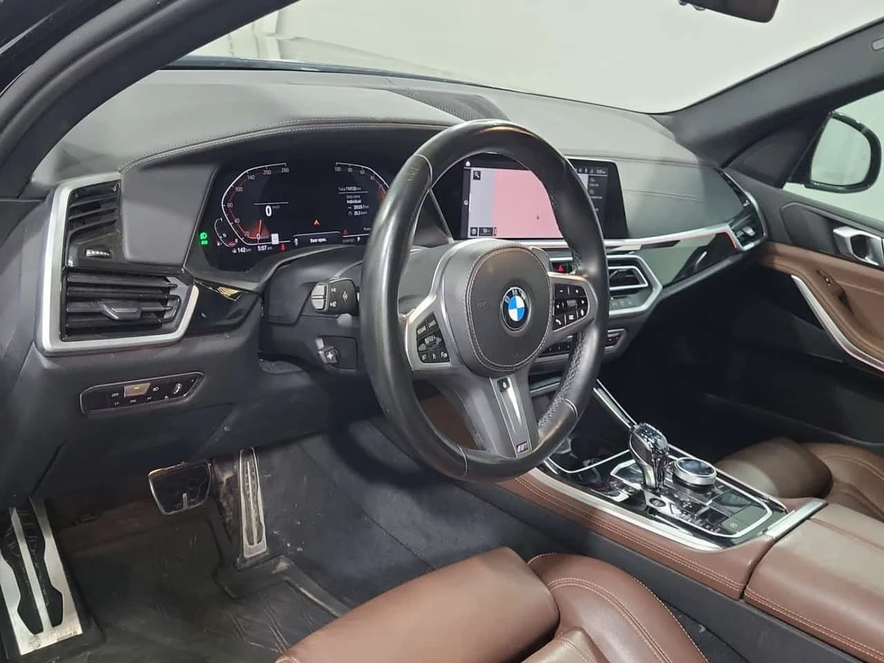 BMW X5 XDRIVE40I | CARFAX | БЕЗ ПЪРВОНАЧАЛНА ВНОСКА, снимка 10 - Автомобили и джипове - 54963682