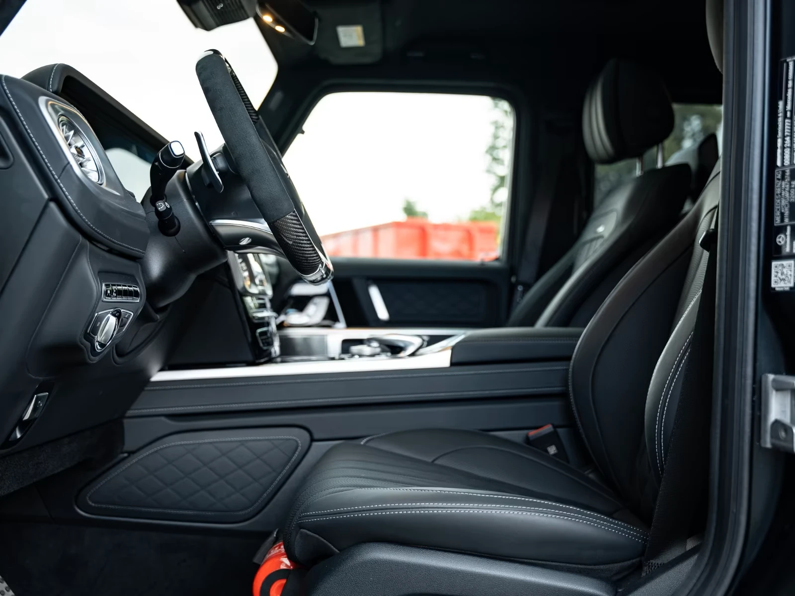 Mercedes-Benz G 63 AMG BRABUS-700* CARBON* TV* BURM* DISTR* 360CAM* MEMOR, снимка 9 - Автомобили и джипове - 55686904