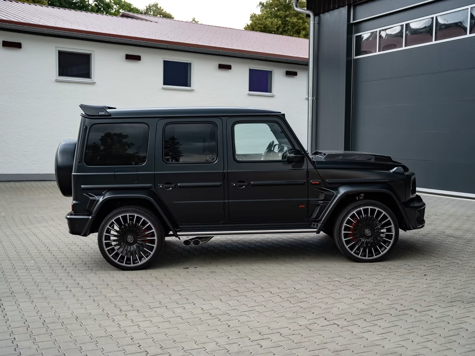 Mercedes-Benz G 63 AMG BRABUS-700* CARBON* TV* BURM* DISTR* 360CAM* MEMOR, снимка 4 - Автомобили и джипове - 55686904