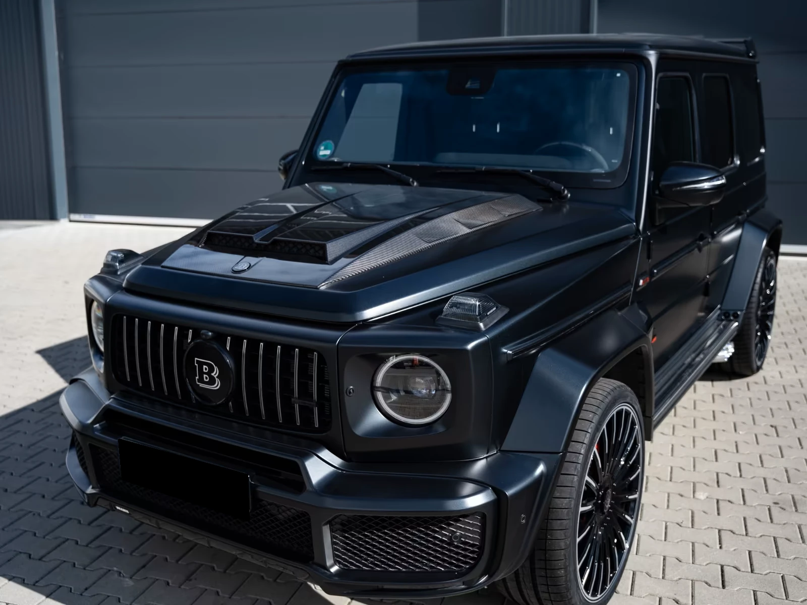 Mercedes-Benz G 63 AMG BRABUS-700* CARBON* TV* BURM* DISTR* 360CAM* MEMOR