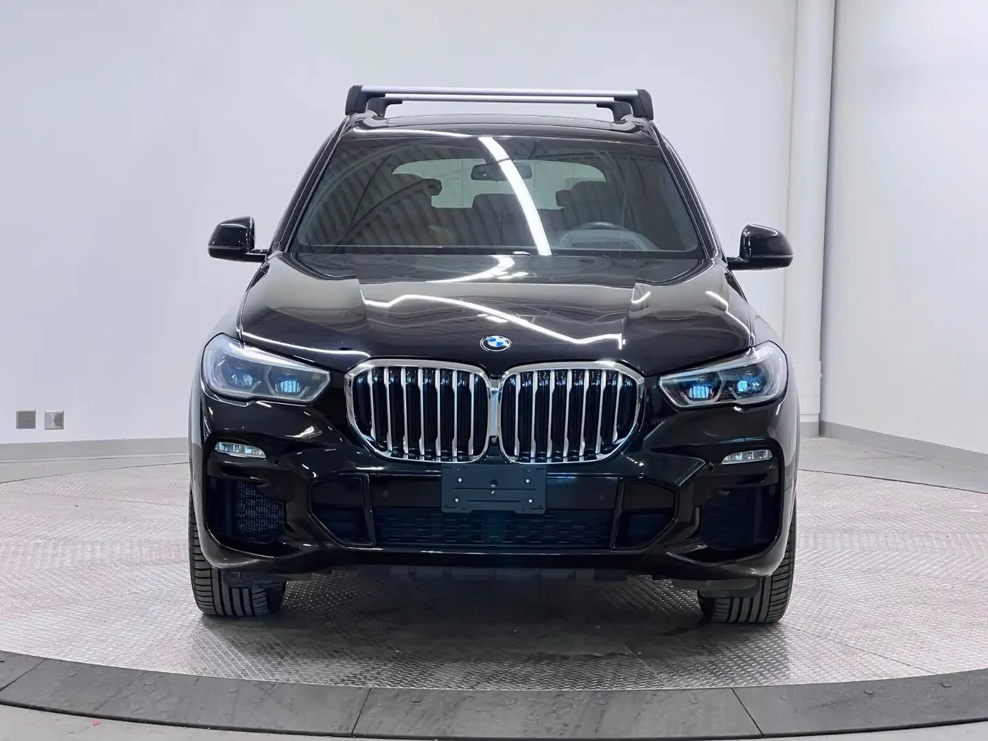BMW X5 50i* M* SPORT* LASER* HARMON* KARDON* 360КАМЕРА* L, снимка 3 - Автомобили и джипове - 55750470