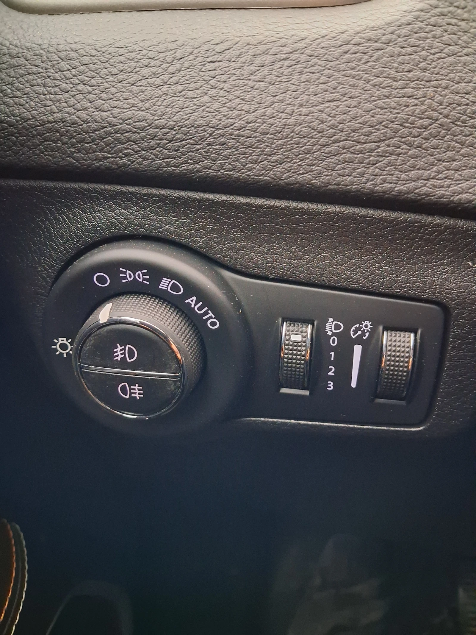 Jeep Compass 1.4 LATITUDE , снимка 11 - Автомобили и джипове - 55786231